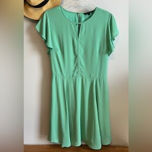 Banana Republic Seafoam Green Chiffon Dress size 8